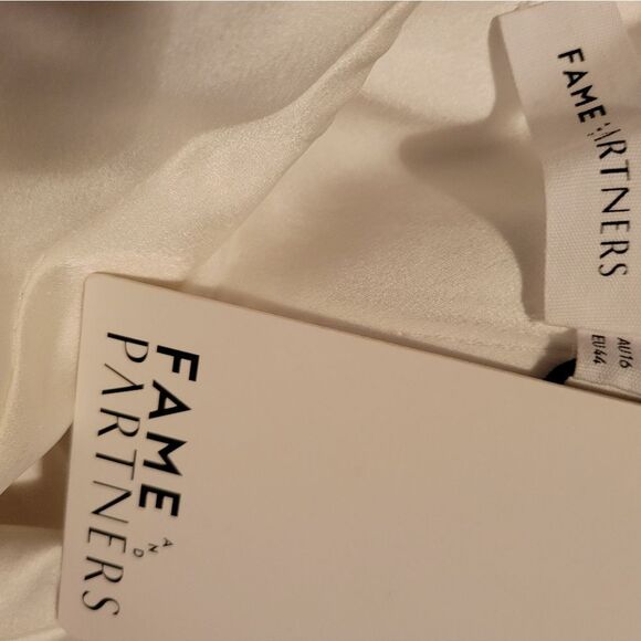 FAME & PARTNERS NWT Ivory strapless gown PROM summer - Picture 7 of 8